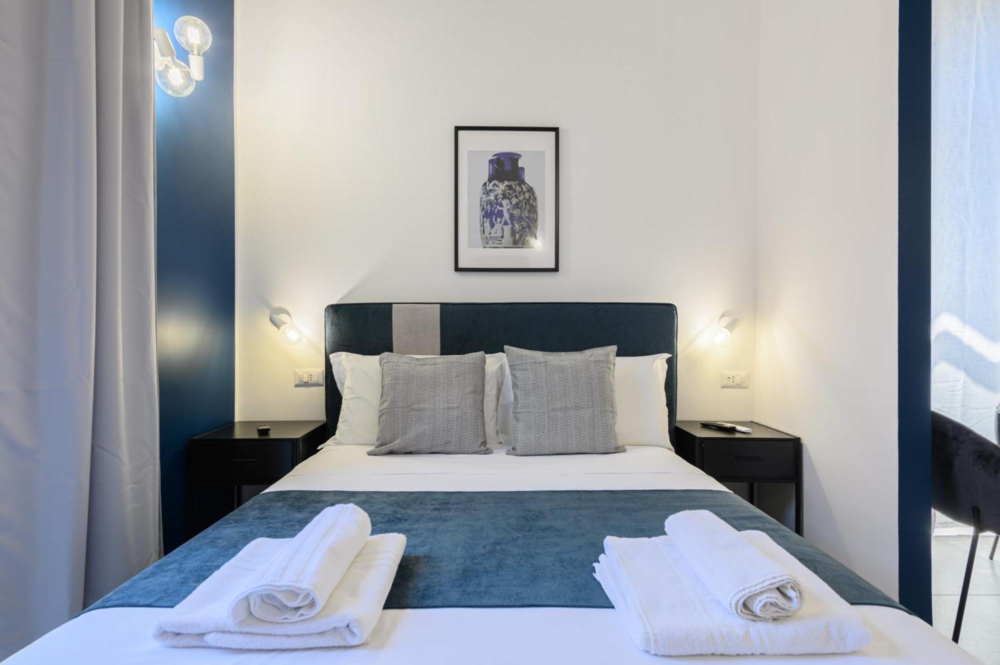 Into Mann Hotel Napoli Bagian luar foto