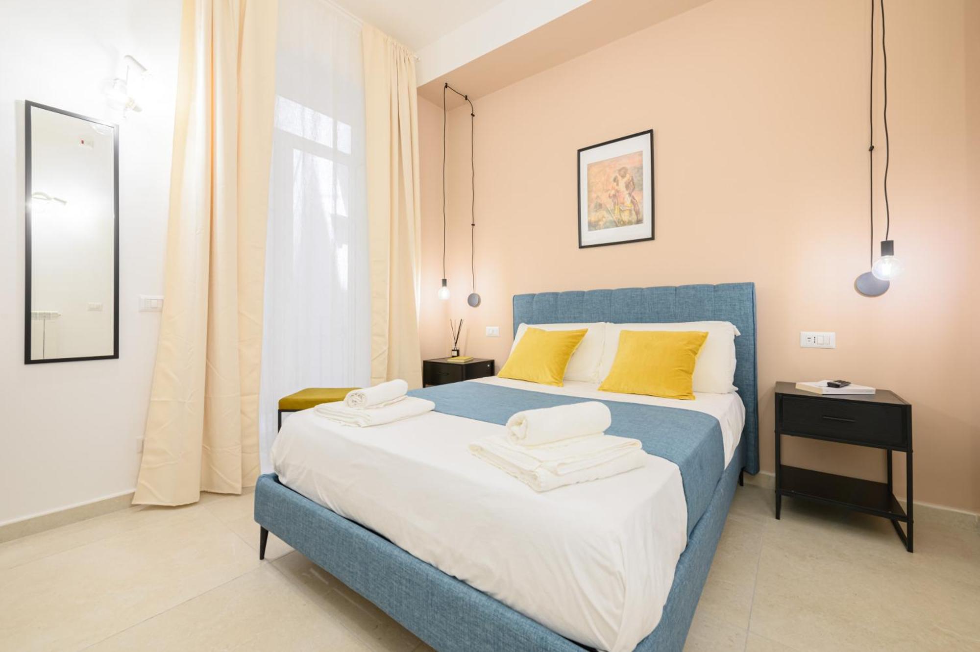 Into Mann Hotel Napoli Bagian luar foto