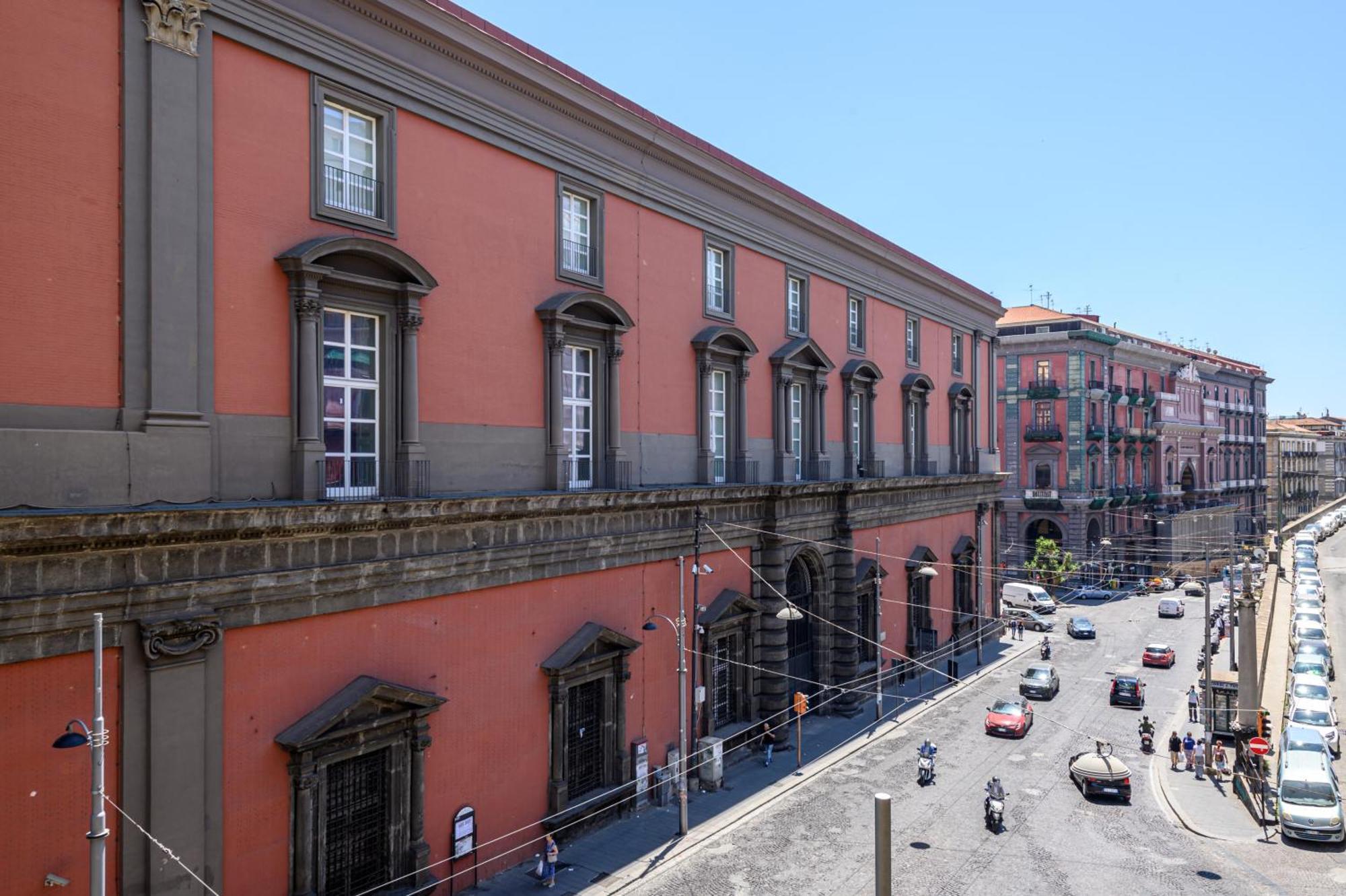 Into Mann Hotel Napoli Bagian luar foto
