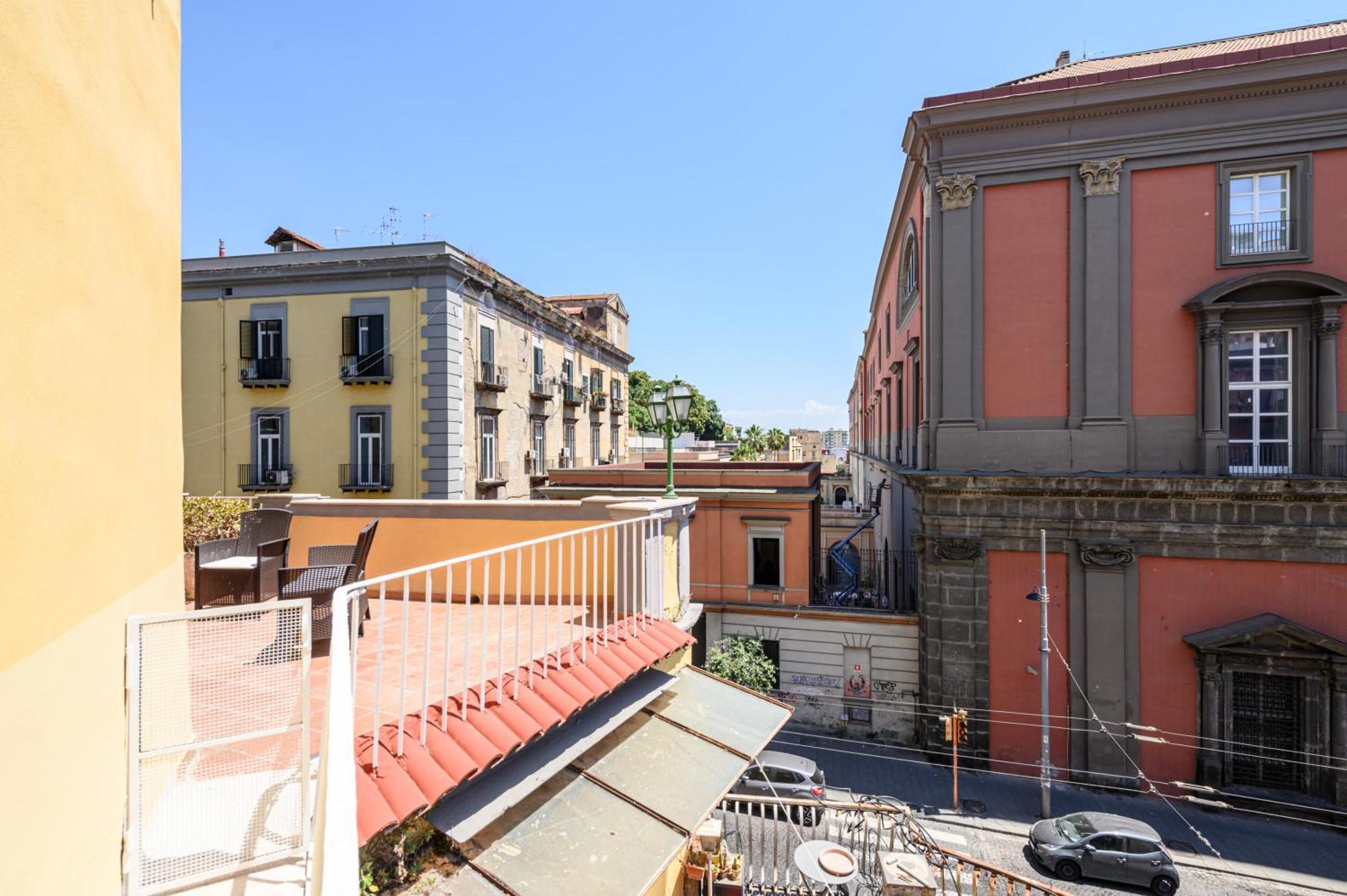 Into Mann Hotel Napoli Bagian luar foto