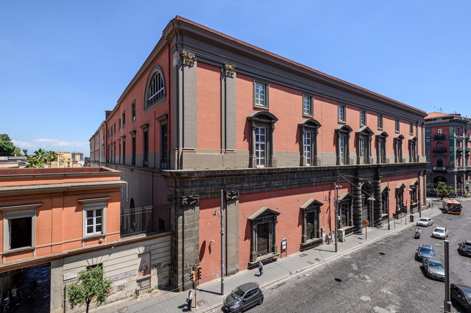 Into Mann Hotel Napoli Bagian luar foto